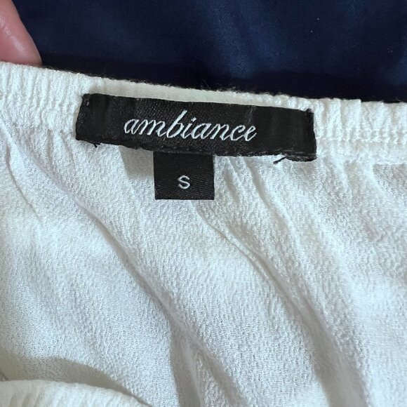 Ambiance Cold ‎ Off Shoulder White Blouse Color White Ivory Size Small - Picture 5 of 6